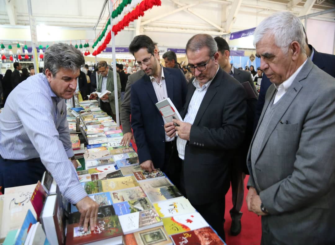 نمایشگاه کتاب در توسعه فرهنگی و ادبی استان فارس تاثیر قابل توجه&zwnj;ای دارد