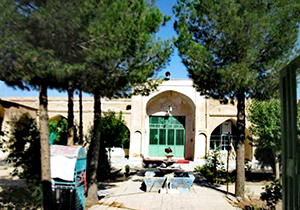 هفت سین معنویت" همزمان با تحویل سال نو در آستان مقدس شاهزاده حیدر(ع)