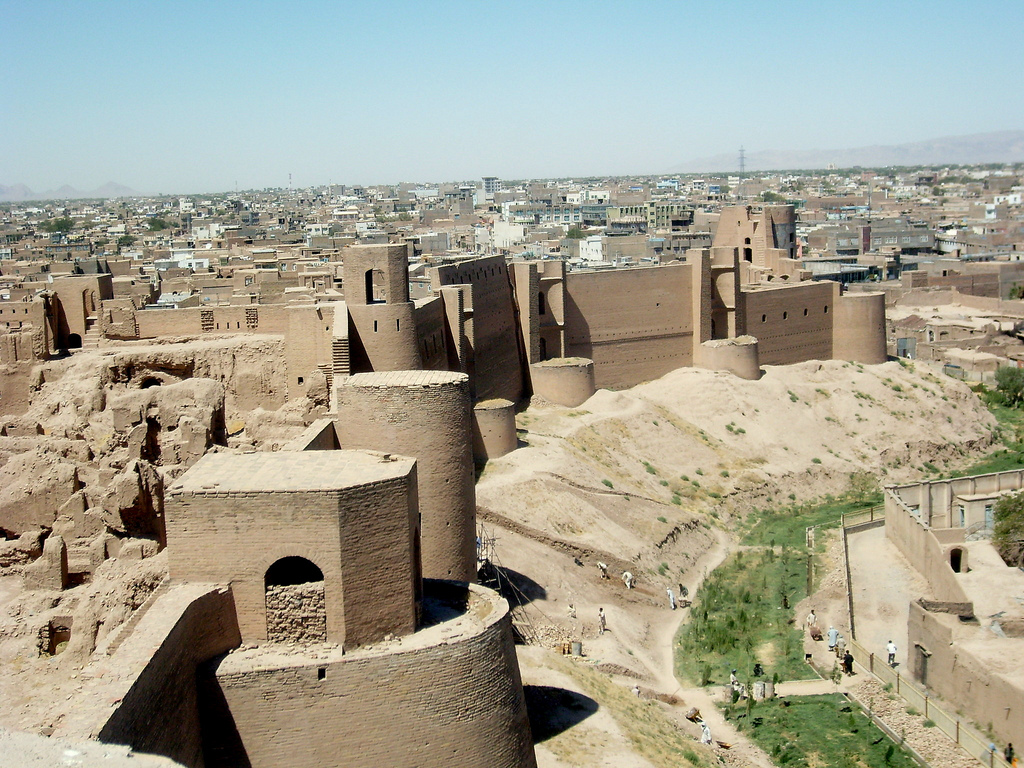 سیل در ولایت هرات، قسمت هایی از چند بنای تاریخی را تخریب کرد