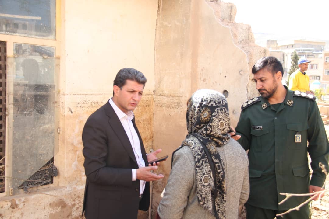 کمک ۵۰۰ میلیون ریالی سپاه و شرکت بازارگستر پگاه به سیل&zwnj;زدگان شیراز