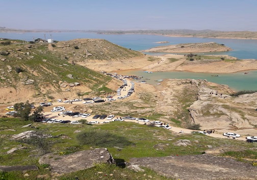 بازدید ۱۰ هزار نفر گردشگر و مسافر نوروزی از دریاچه سد دز شهیون