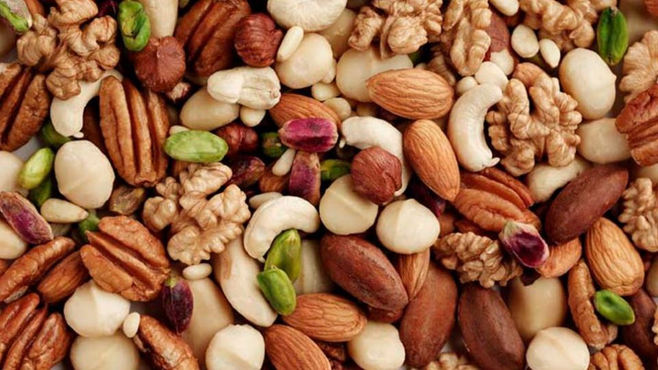 چگونه آجیل باقیمانده عید را با حفظ طعم و خواص تا چندسال نگه داریم؟