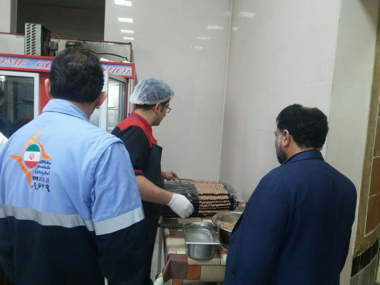 بازدید از رستوران&zwnj;های و مجنمع های خدماتی بین راهی استان زنجان + تصاویر