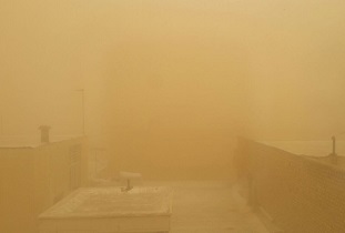 خدمت رسانی ۱۲ دستگاه خودرو و ۴۰ امدادگر جمعیت هلال احمر شهرستان نایین به مسافران