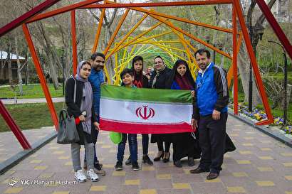 چهل بهار؛ جمهوری اسلامی