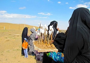 بی‌بی گردی و پخت آش محلی رسومی برای گذران روز پایانی نوروز