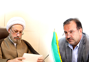 مردم کمک‌های نقدی و غیرنقدی خود را به هلال احمر و کمیته امداد اهدا کنند