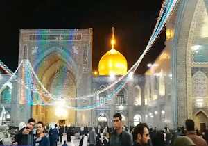 حال و هوای حرم امام رضا (ع) در شب مبعث رسول اکرم (ص) + فیلم