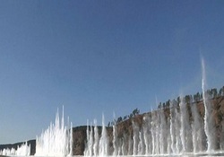 لحظه دیدنی تخریب یک پل + فیلم