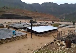 روستای "چم شهران" در سیل غرق شد + فیلم