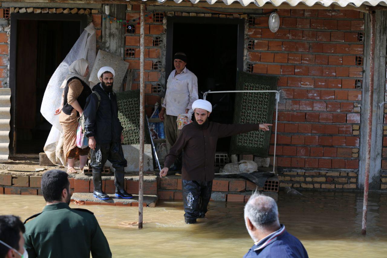 گزارش تصویری از حضور تیم امدادرسانی هیأت رزمندگان اسلام در شهرستان آق قلا گزارش تصویری از حضور تیم امدادرسانی هیأت رزمندگان اسلام در شهرستان آق قلا