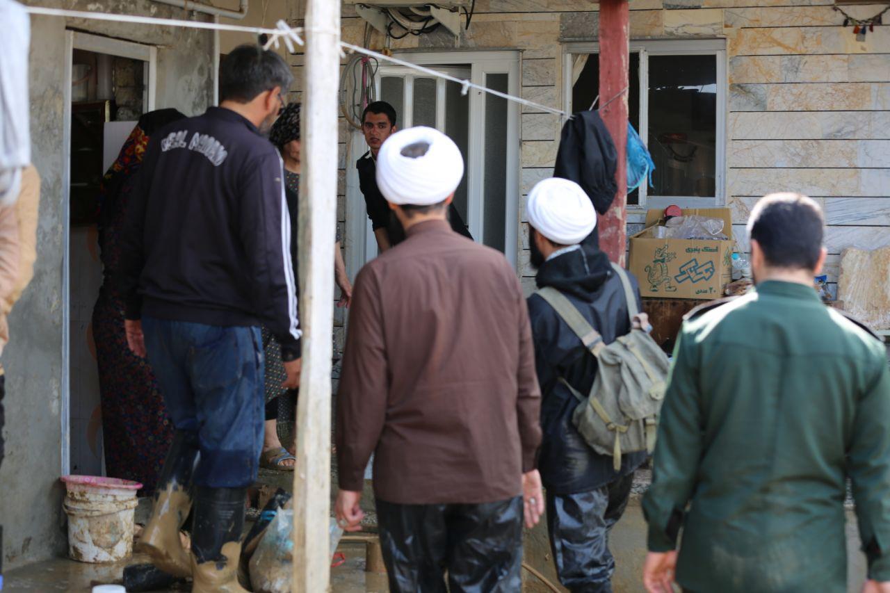 گزارش تصویری از حضور تیم امدادرسانی هیأت رزمندگان اسلام در شهرستان آق قلا گزارش تصویری از حضور تیم امدادرسانی هیأت رزمندگان اسلام در شهرستان آق قلا