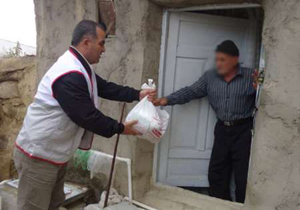 عیدانه هلال احمرمازندران به ۳ هزار خانوار در طرح فرشتگان رحمت