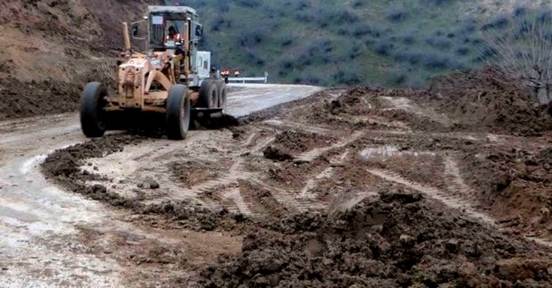 ایجاد مسیر جدید به معمولان برای تردد ماشین آلات سنگین تا ساعاتی دیگر