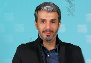 ویدئویی زیرخاکی از بازیگری آریا عظیمی&zwnj;نژاد در سال ۱۳۵۹