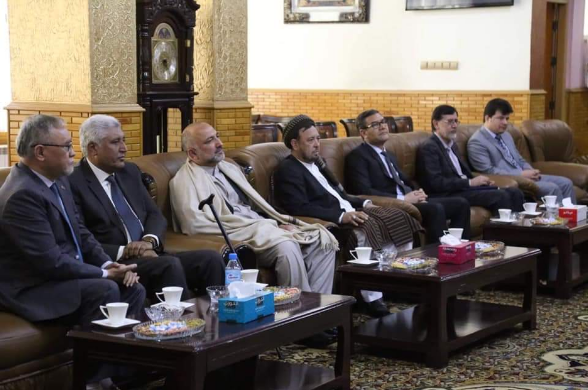دیدار خلیلزاد و رهبران سیاسی افغانستان در منزل &laquo;محقق&raquo;