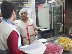 ۲۰گروه از مراکز تهیه و توزیع مواد غذایی در شهرستان بوشهر بازدید کردند