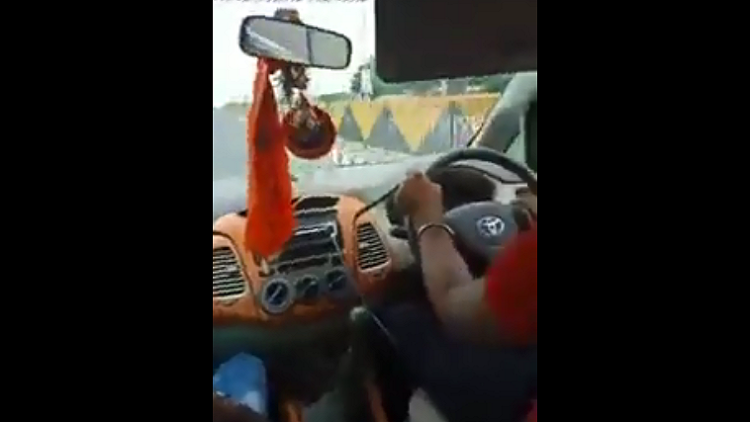 پخش زنده لحظه حادثه تصادف در هند +فیلم
