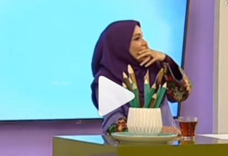 زَهره&zwnj;تَرک شدن خانم مجری از اتفاقی عجیب در برنامه زنده + فیلم