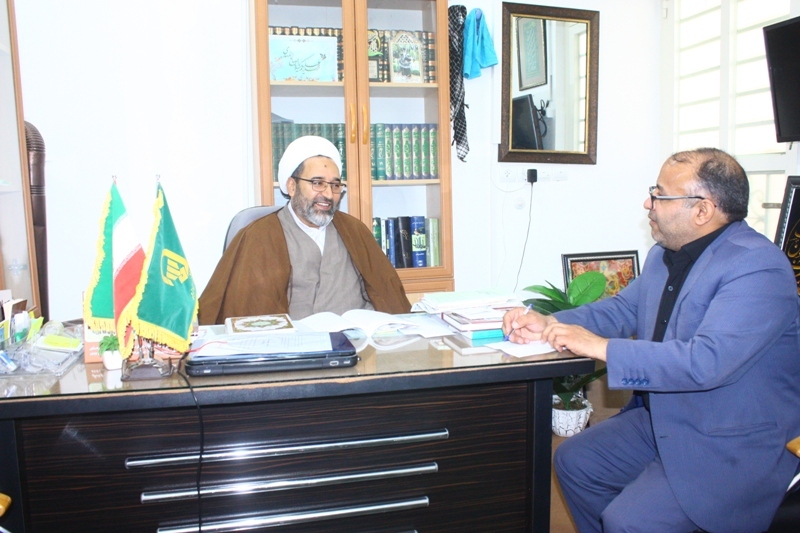 کمک ۲۰ میلیون ریالی نمازگزاران جمعه به سیل زدگان