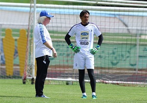 دروازه استقلال قبل از بازی با الهلال تهدید شد