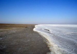 دریاچه نمک دامغان پرآب شد