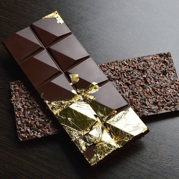 محبی/ خطرات استفاده از غذاهای لوکس و گران قیمت / هیچ مدرکی فواید خوردن طلا را تایید نمی&zwnj;کند