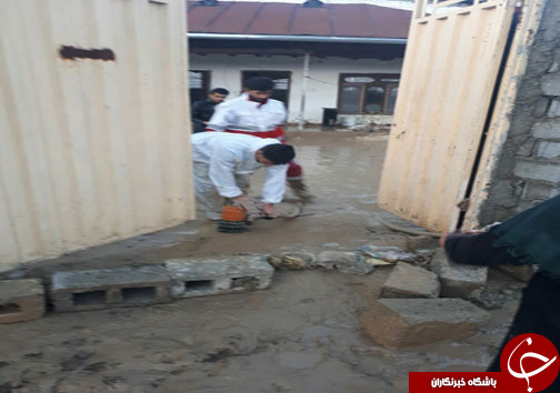 ادامه امدادرسانی هلال احمر به ۷۸۰ نفر در مناطق سیل زده ساری ادامه امدادرسانی هلال احمر به ۷۸۰ نفر در مناطق سیل زده ساری