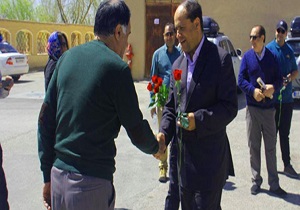 استقبال گرم مسئولان ابرکوه از میهمانان نوروزی