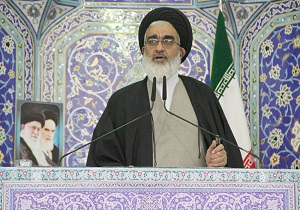 دولت پشتیبان و برطرف کننده موانع تولید باشد/جوانان نقش اصلی را تحقق شعار سال برعهده دارند