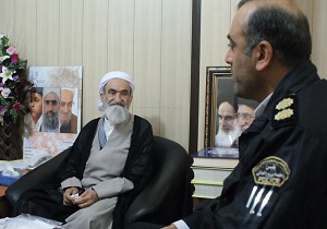 قدرداني امام جمعه شهرستان سنندج از خدمات ارزنده و شبانه روزي  پليس راهنمایی ورانندگی