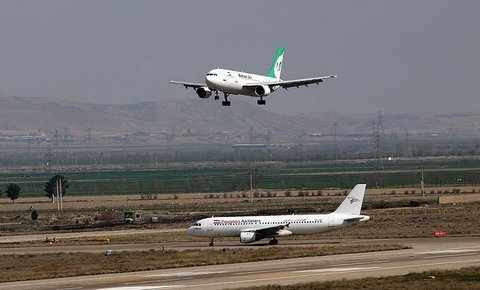 هواپیمای تهران به ارومیه سالم به زمن نشست