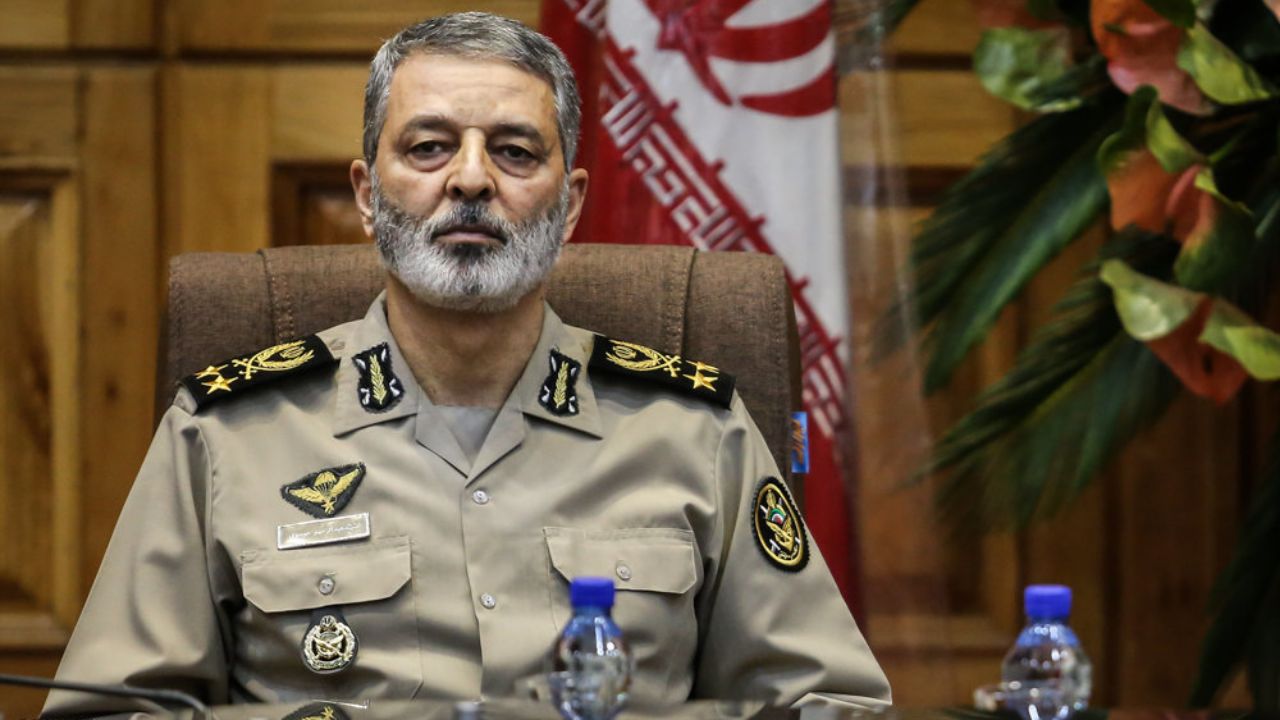 فرمانده کل ارتش فرا رسیدن سال نو را تبریک گفت