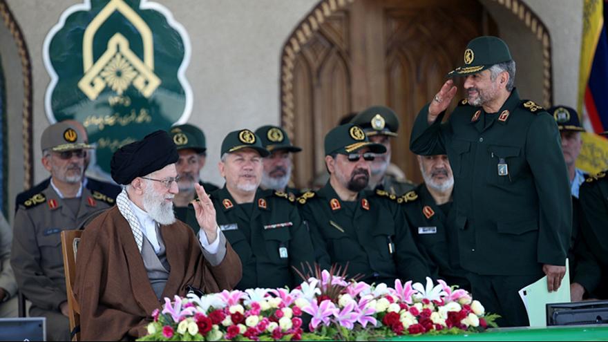 رهبر انقلاب: سپاه پاسدار انقلاب است