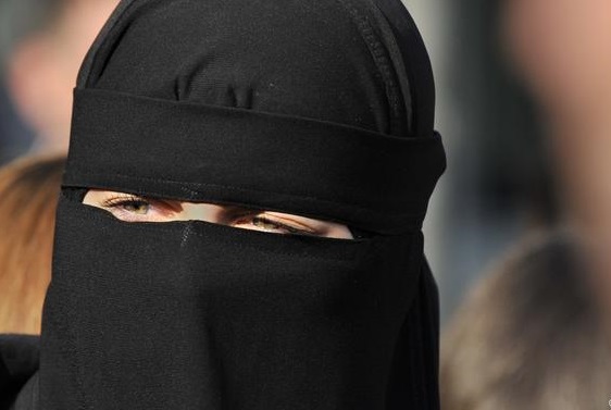 محاکمه زن آلمانی عضو داعش به اتهام قتل و جنایت جنگی