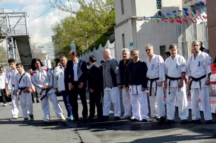مراسم گلریزان جامعه ورزش و جوانان برای کمک به هموطنان سیل زده برگزار شد