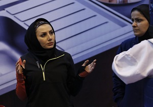 کمرانی:افراد به ظاهر دلسوز مهره‌های توانمند ما را از بین می‌برند