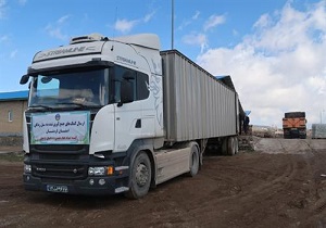 ارسال سومین کاروان کمک‌های مردمی اردبیل به مناطق سیل‌زده کشور