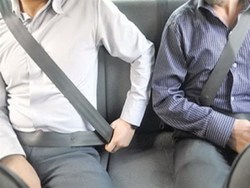 بستن کمربند ایمنی مساوی است با تضمین حیات دوباره