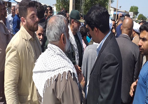 برگزاری نشست تحکیم سیل بندها و ارائه خدمات لازم برای سیل زدگان حمیدیه/خبر حضور نداشتن سرپرست فرمانداری حمیدیه در شرایط بحرانی صحت ندارد