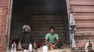 آخرین اخبار از امداد رسانی به مناطق سیل&zwnj;زده چهارشنبه ۲۱ فروردین ماه/خورهه محل تولد خورشید، شهری قدیمی اما با ویلاهای لوکس/تلاش&zwnj;ها برای آزادی دو مرزبان دیگر در بند گروهک ادامه دارد