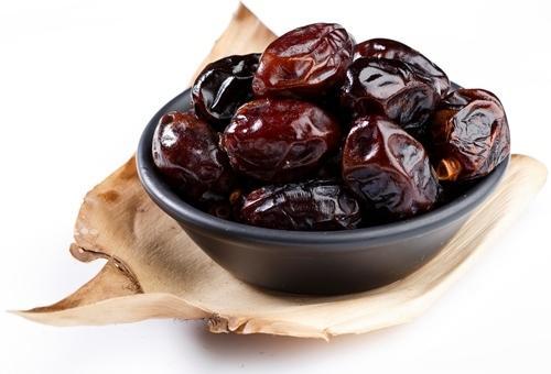خواص شگفت&zwnj;انگیز آب سیب&zwnj;زمینی/ راهکاری برای نجات افراد از مسمدمیت با قارچ/ سفید کننده&zwnj;هایی که دندان&zwnj;هایتان را نابود می&zwnj;کند