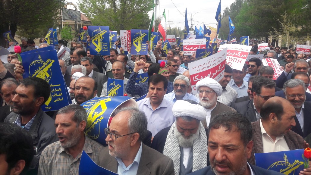 ما همه حامی سپاه هستیم