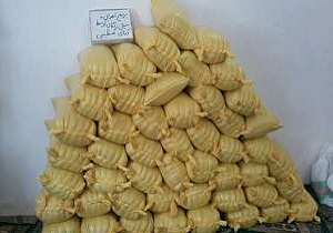 اهدای برنج خیر آذرشهری به سیل زدگان کشور