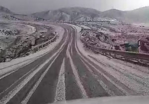 جاده قدیم گرمی به اردبیل سفیدپوش شد + فیلم
