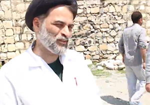 پدیده "روحانی پزشک" در مناطق سیل زده! + فیلم