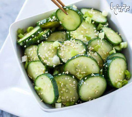 خیار عمدتا از آب تشکیل شده، مقدار زیادی کالری ندارد