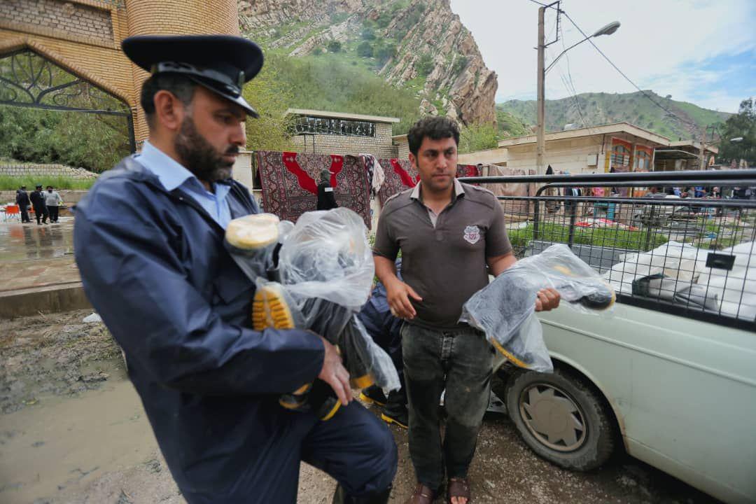 خدمت&zwnj;رسانی جهادی خادمان حضرت معصومه (س)در مناطق سیل زده لرستان +فیلم