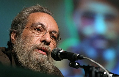 مسعود فراستی به «بدون توقف» می‌ رود