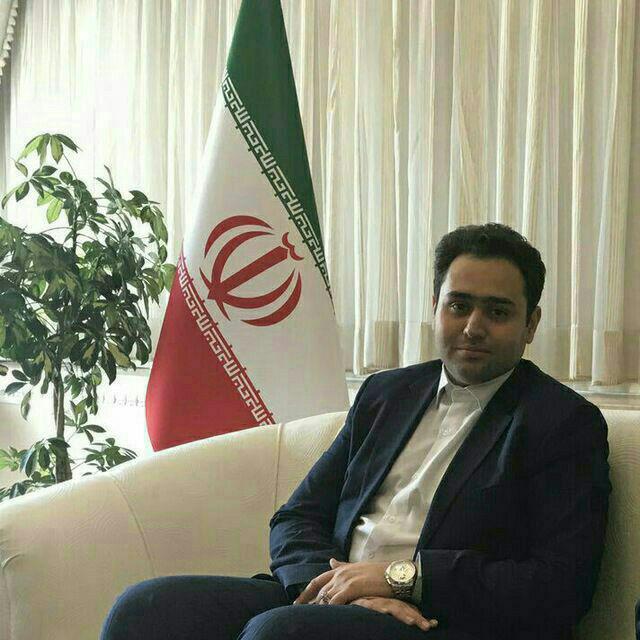 هفت ماه است داماد رئیس جمهور شدهام، اما سابقه علمی چندین ساله دارم/ نه پدرم ژن خوب بوده نه خودم/ فارغ از شوآف کارهای زیادی انجام دادهام هفت ماه است داماد رئیس جمهور شدهام، اما سابقه علمی چندین ساله دارم/ نه پدرم ژن خوب بوده نه خودم/ فارغ از شوآف کارهای زیادی انجام دادهام
